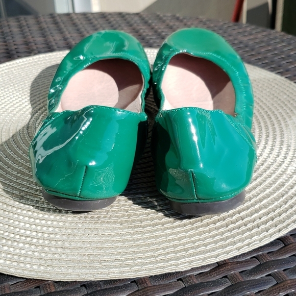Vince Camuto green  ballerina flats - Picture 4 of 12